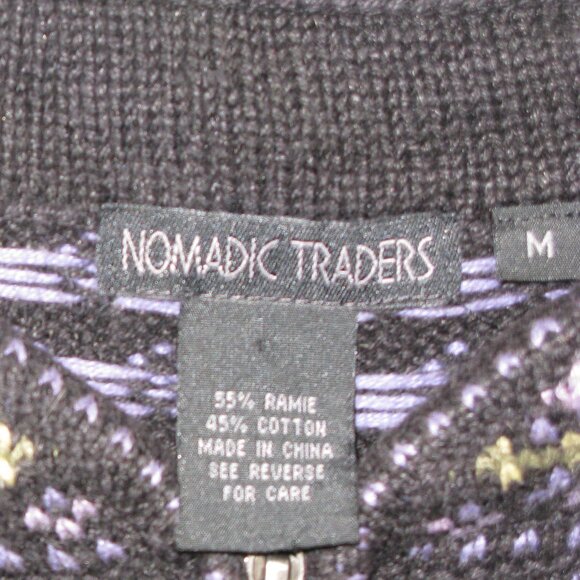 Nomadic Traders Lilac/Black 1/4 Zip Front Sweater Size Medium - Picture 6 of 6